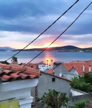 Old Stone House With Seaview And Balcony Tatil Evi Ayvalı
