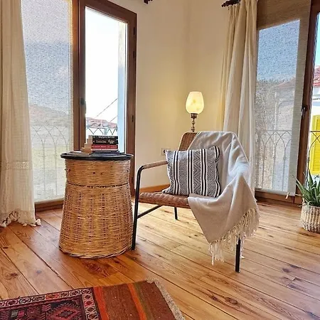 Tatil Evi Old Stone House With Seaview And Balcony Ayvalı